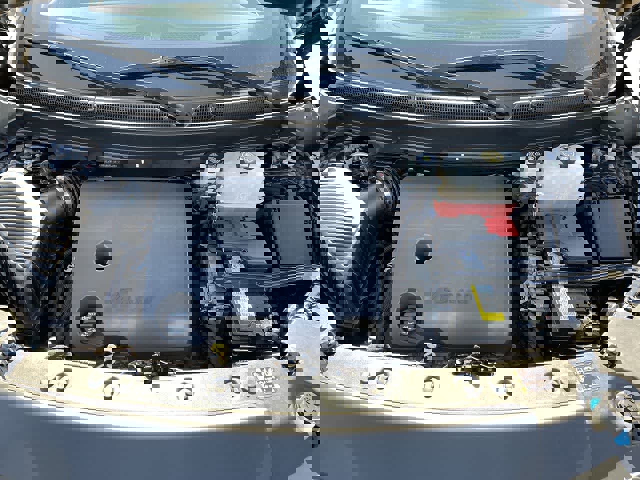 Used 2023 Buick Enclave Essence image 35