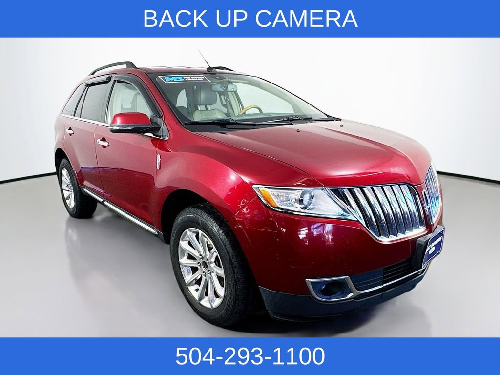 Used 2013 Lincoln MKX FWD image 3