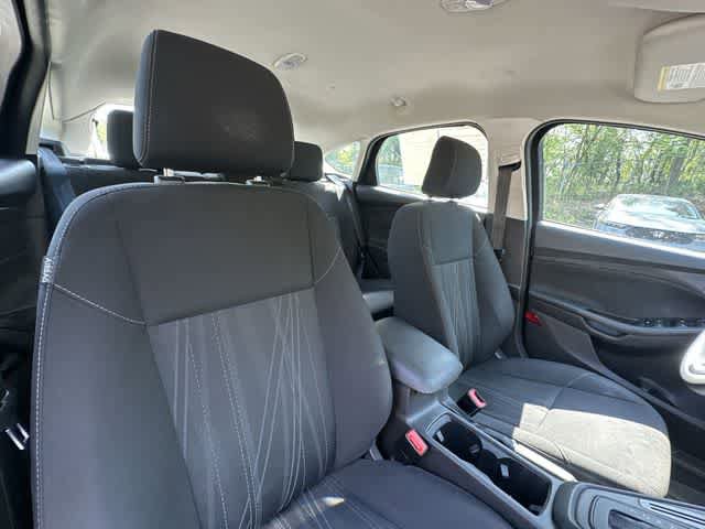 Used 2018 Ford Focus SE FWD image 15