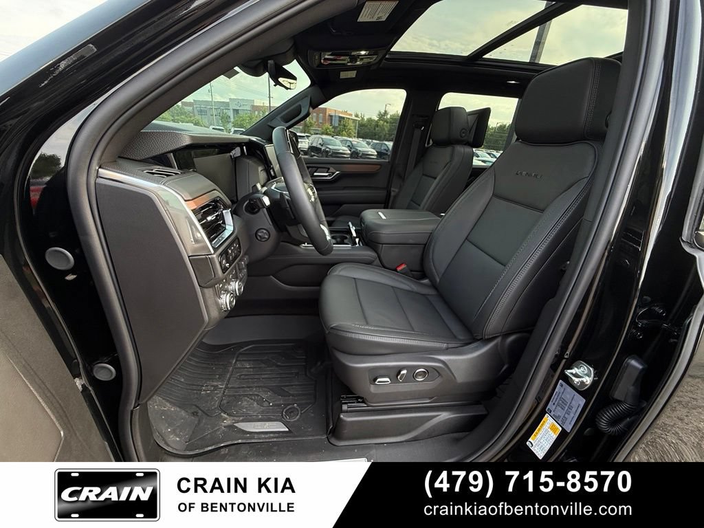 Used 2026 GMC Yukon XL Denali w/ Denali Reserve Package AWD/4WD image 22
