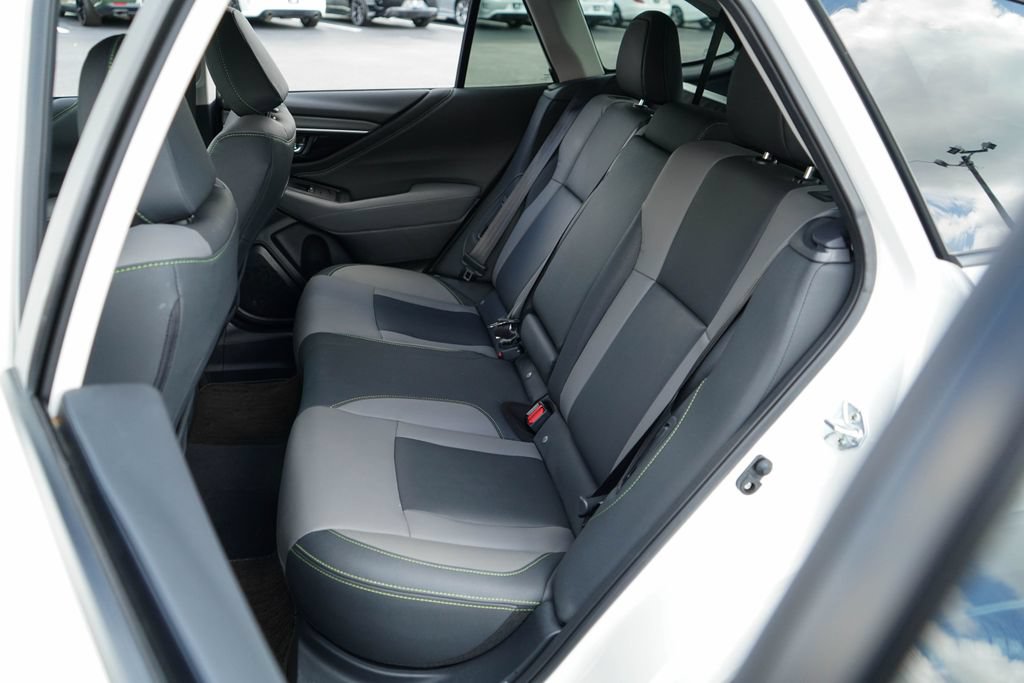 Used 2025 Subaru Outback Onyx Edition AWD/4WD image 8