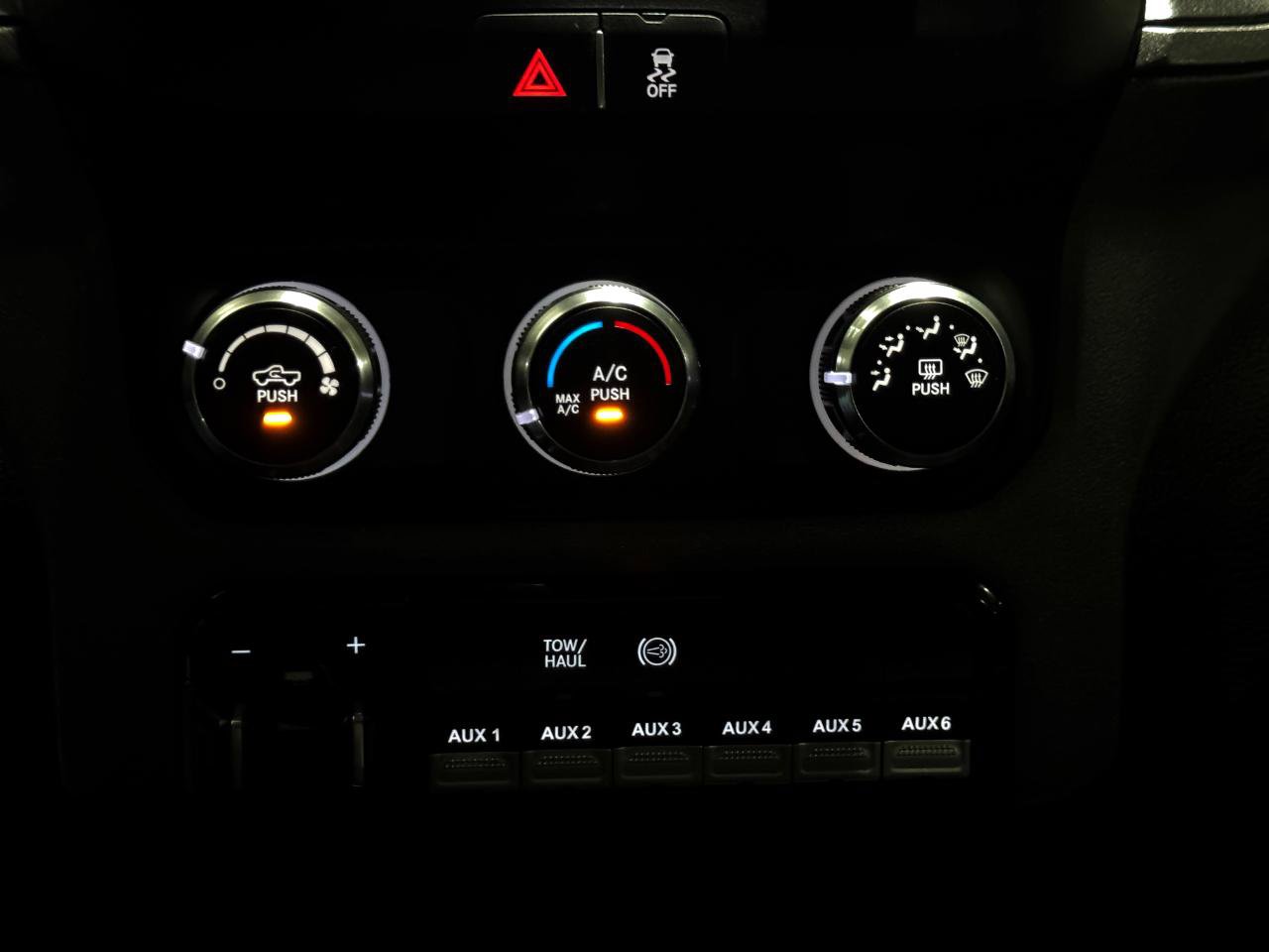 Used 2022 RAM 3500 Tradesman AWD/4WD image 29