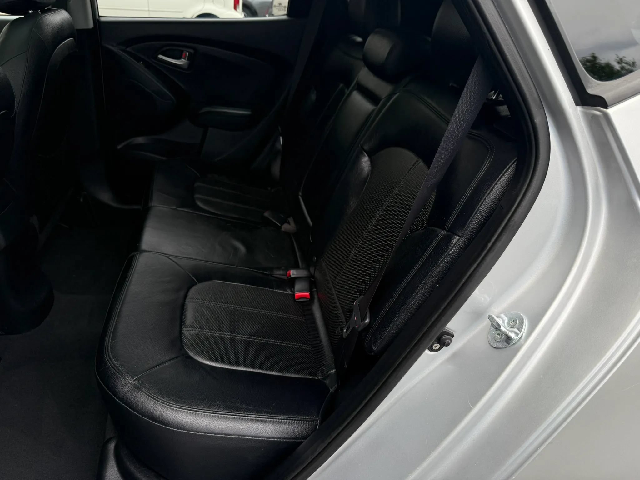 Used 2013 Hyundai Tucson Limited w/ Premium Pkg AWD/4WD image 25