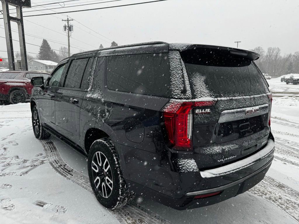 Used 2024 GMC Yukon XL AT4 image 5