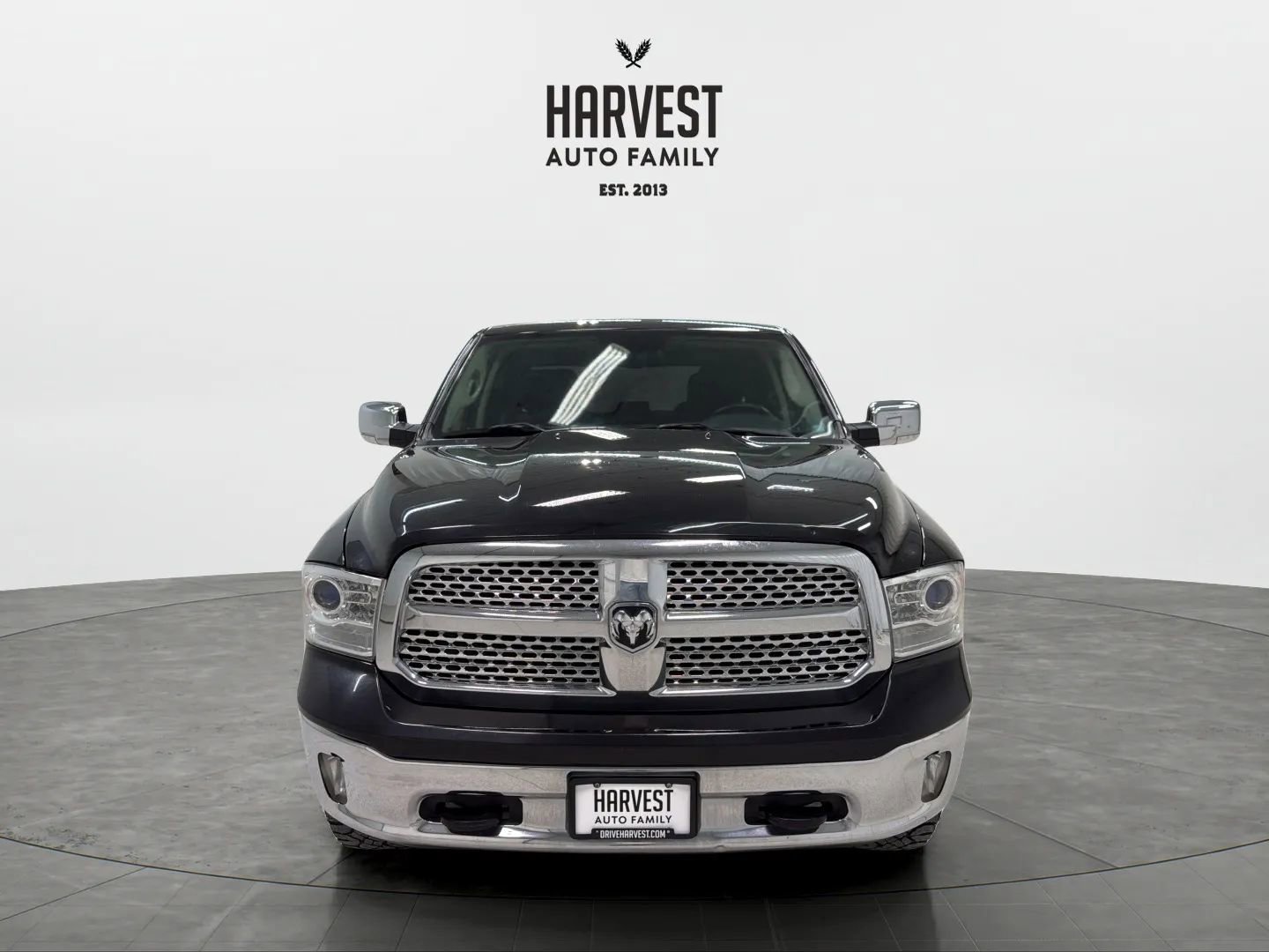 Used 2018 RAM 1500 Laramie w/ Convenience Group AWD/4WD image 11