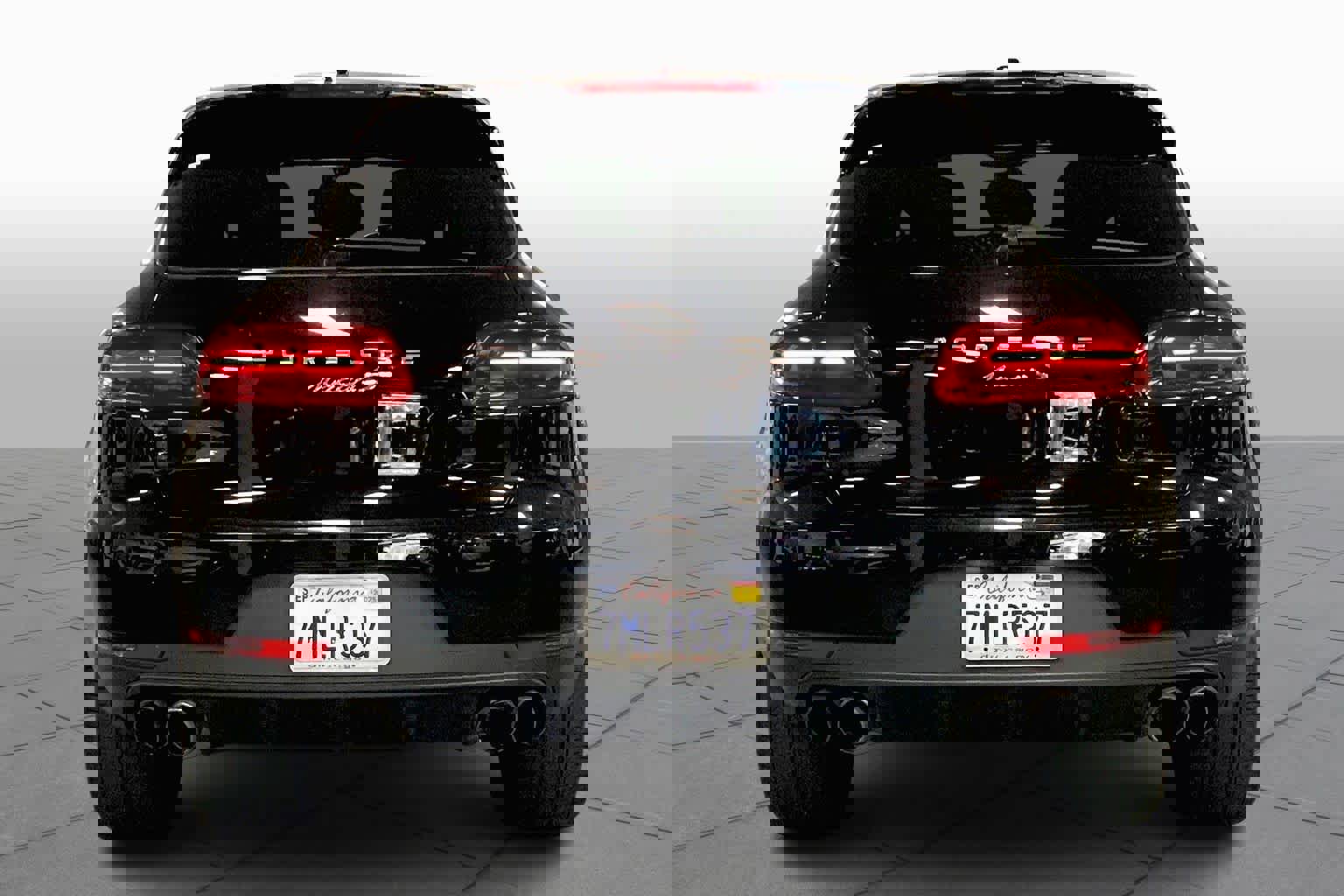 Used 2016 Porsche Macan S image 4