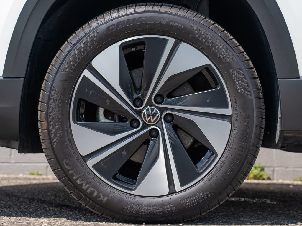 Certified 2023 Volkswagen Taos S FWD image 12