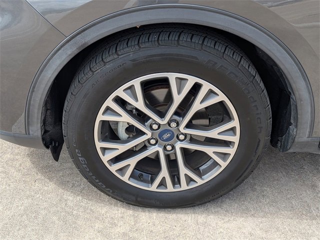 Used 2020 Ford Escape SEL image 9