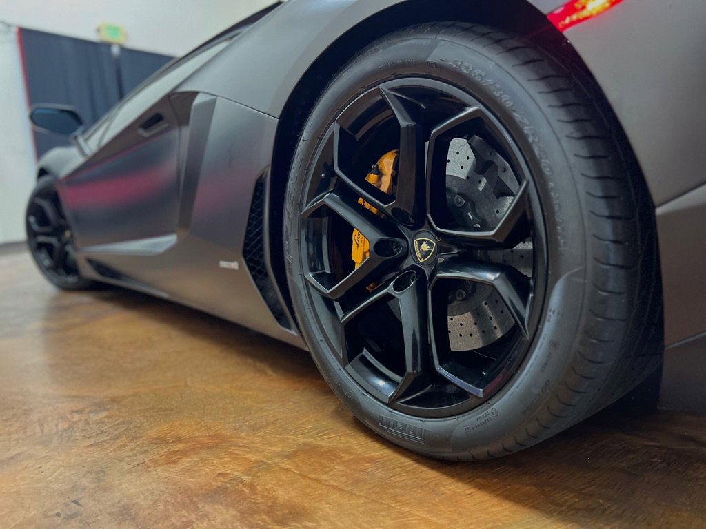 Used 2012 Lamborghini Aventador LP 700-4 image 58