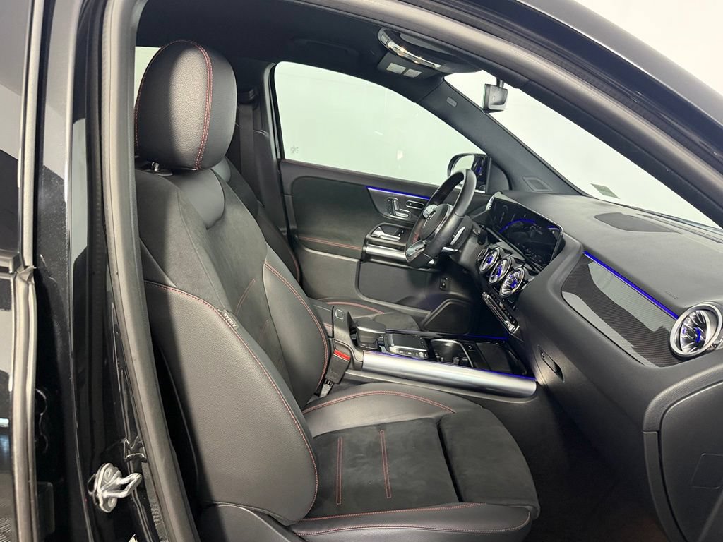 Used 2023 Mercedes-Benz GLA 35 AMG 4MATIC image 27