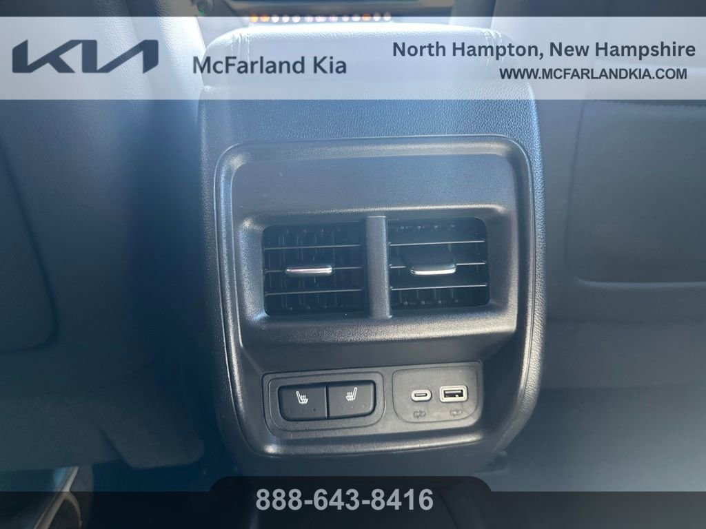 Used 2025 Cadillac XT4 Premium Luxury image 22