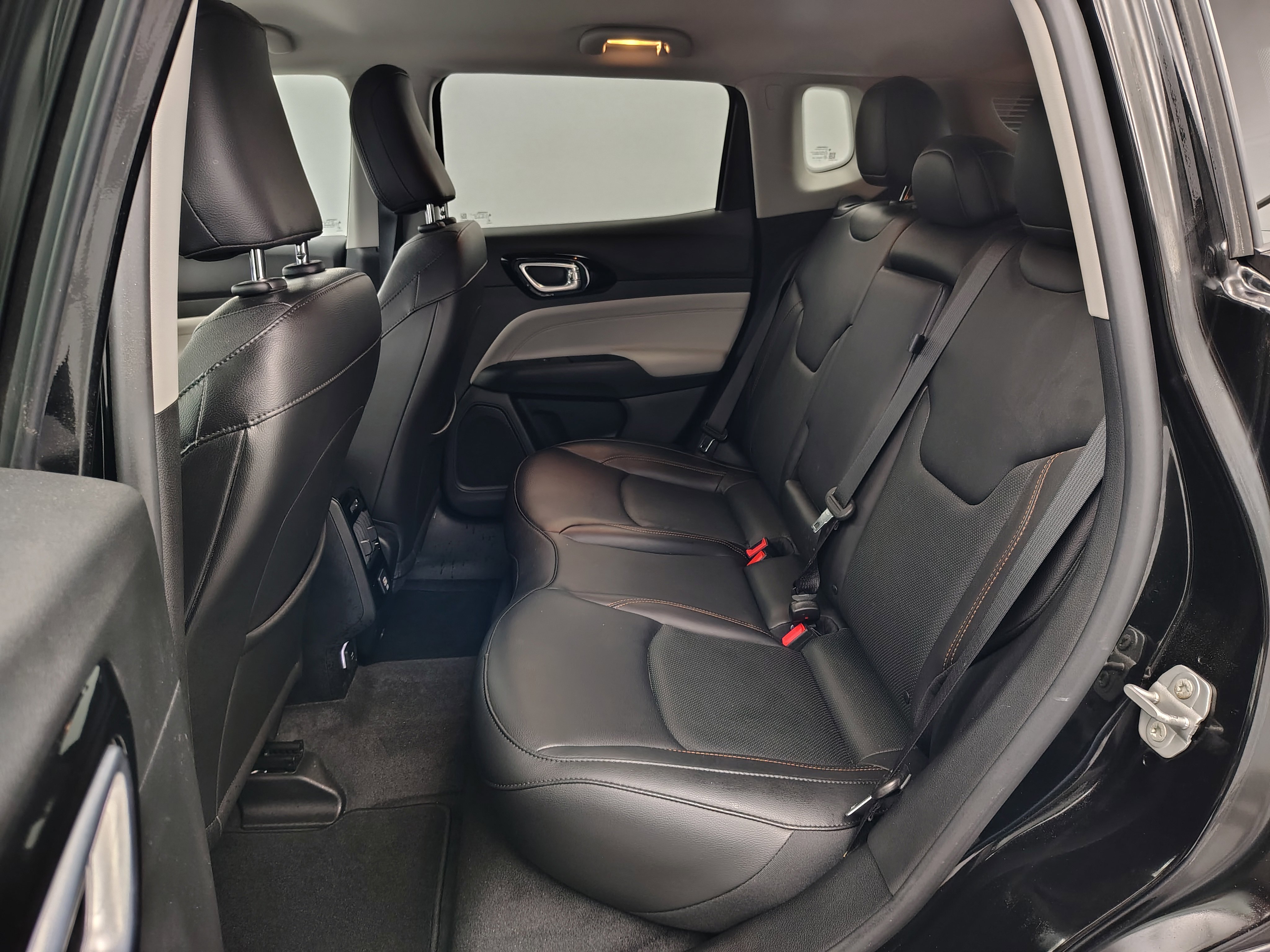 Used 2022 Jeep Compass Limited AWD/4WD image 22