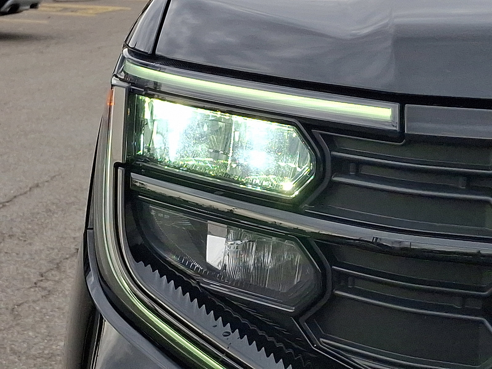 Certified 2025 Ford Expedition Active AWD/4WD image 9