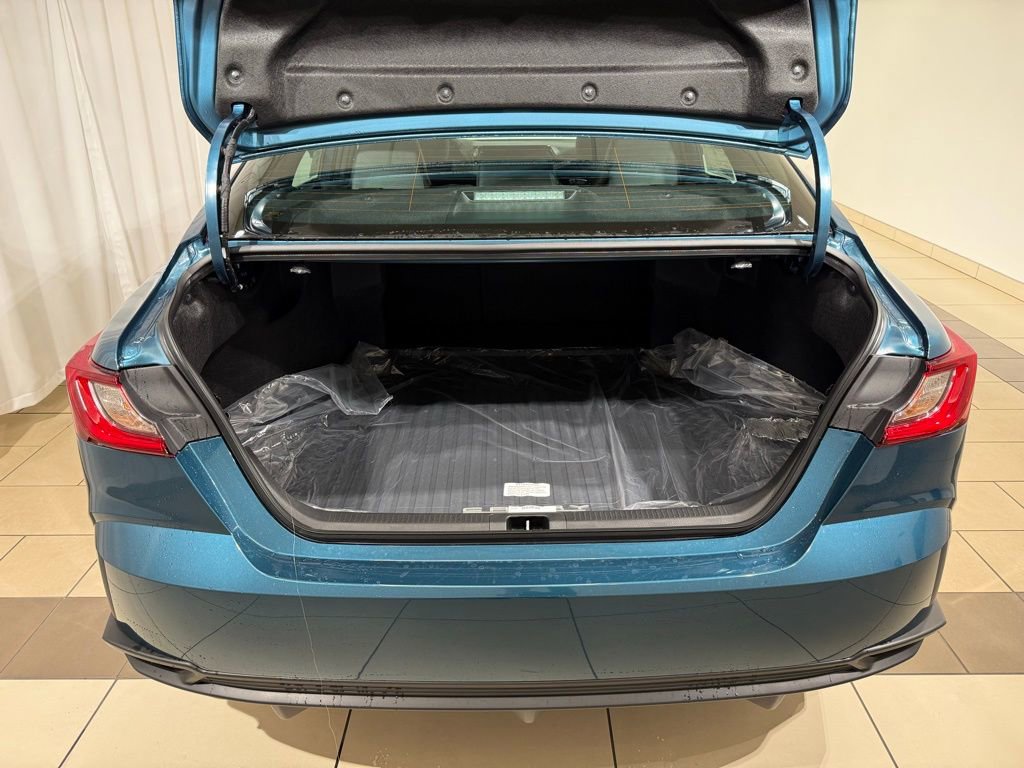 New 2026 Toyota Camry SE image 11