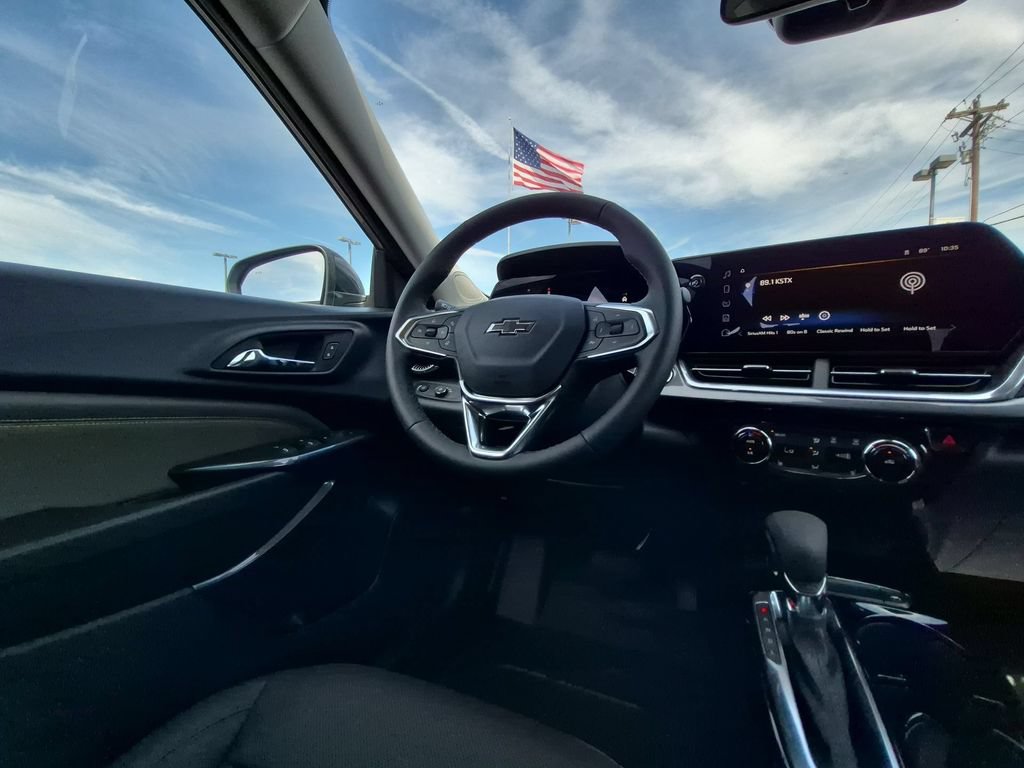 New 2026 Chevrolet Trax ACTIV w/ Driver Confidence Package FWD image 8