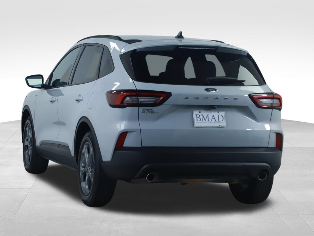 Certified 2025 Ford Escape ST-Line FWD image 11