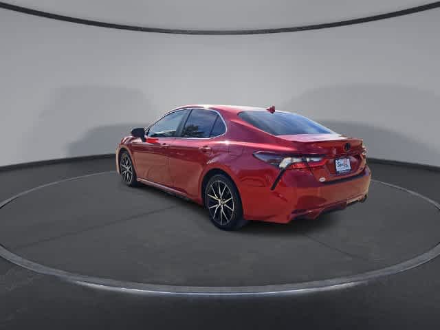 Used 2022 Toyota Camry SE FWD image 6