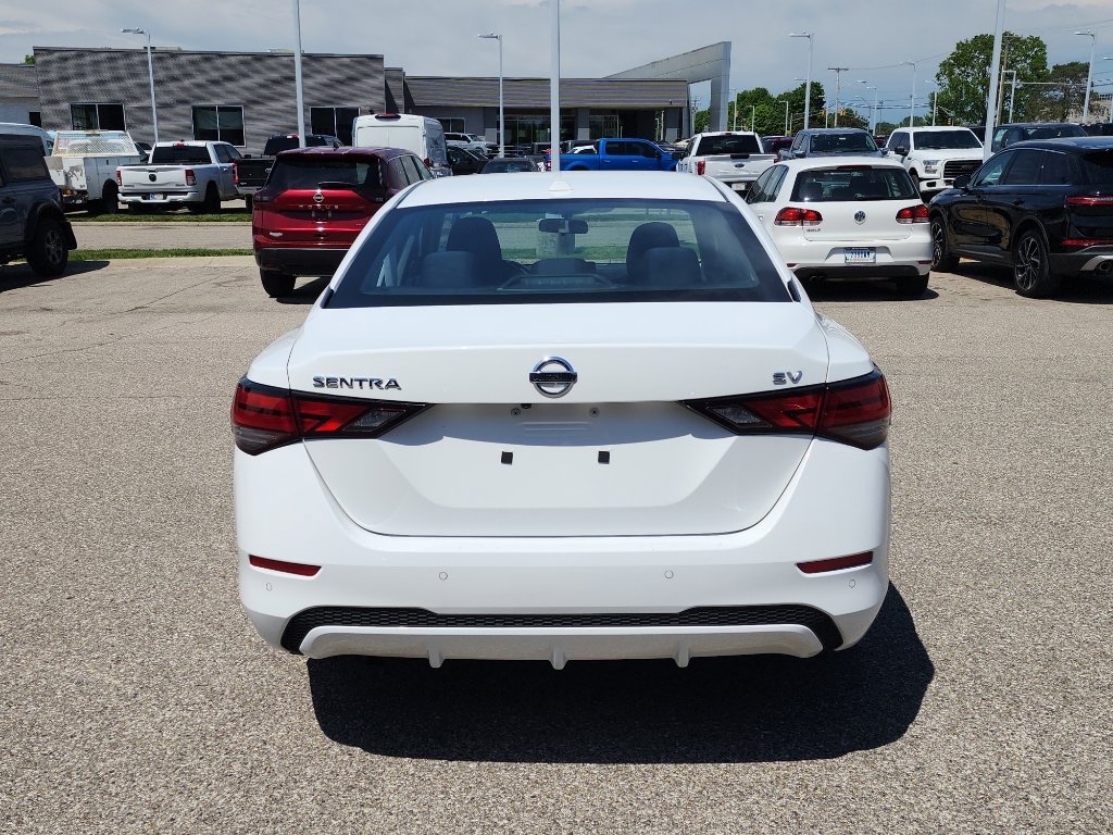 Used 2022 Nissan Sentra SV FWD image 6