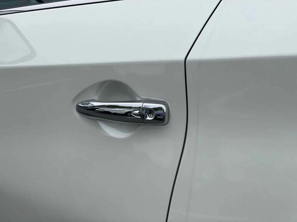 Certified 2023 Nissan Murano SV w/ SV Midnight Edition Package AWD/4WD image 32