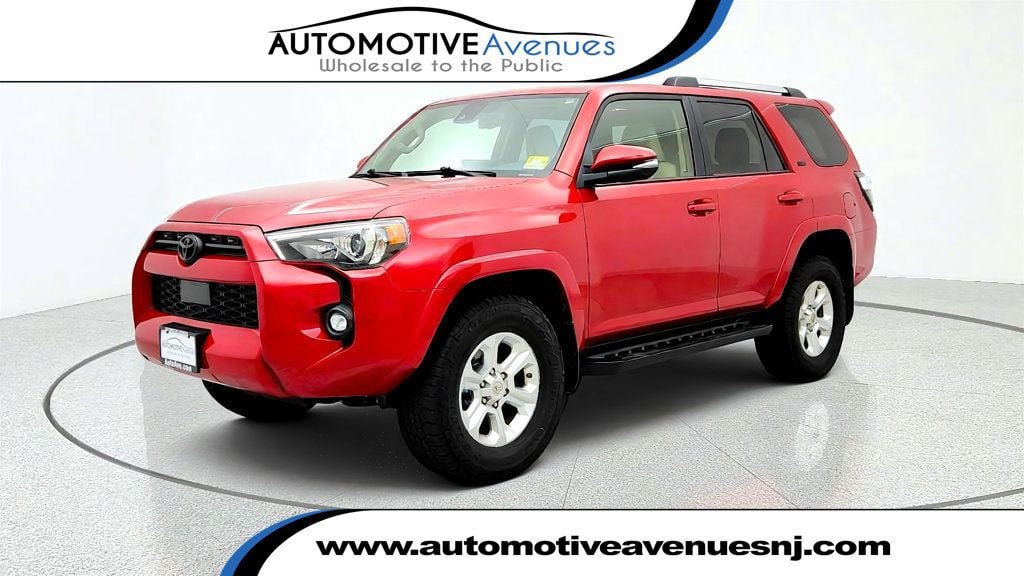 Used 2021 Toyota 4Runner SR5 Premium w/ Moonroof Package AWD/4WD video 1