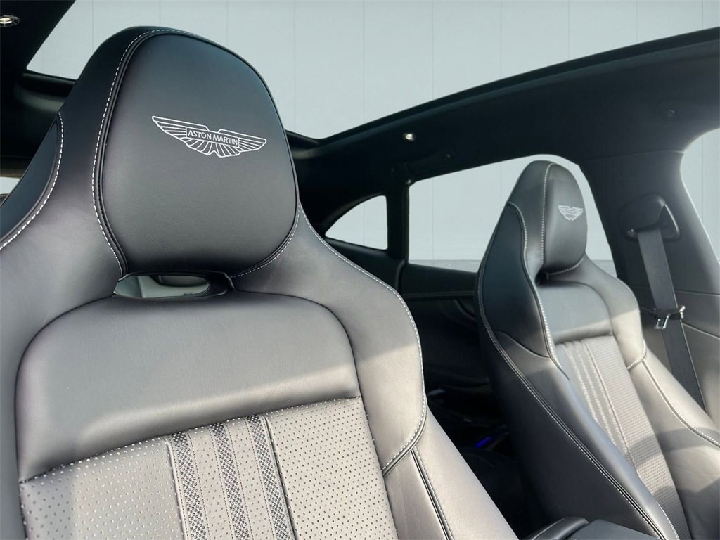 New 2026 Aston Martin DBX 707 image 36