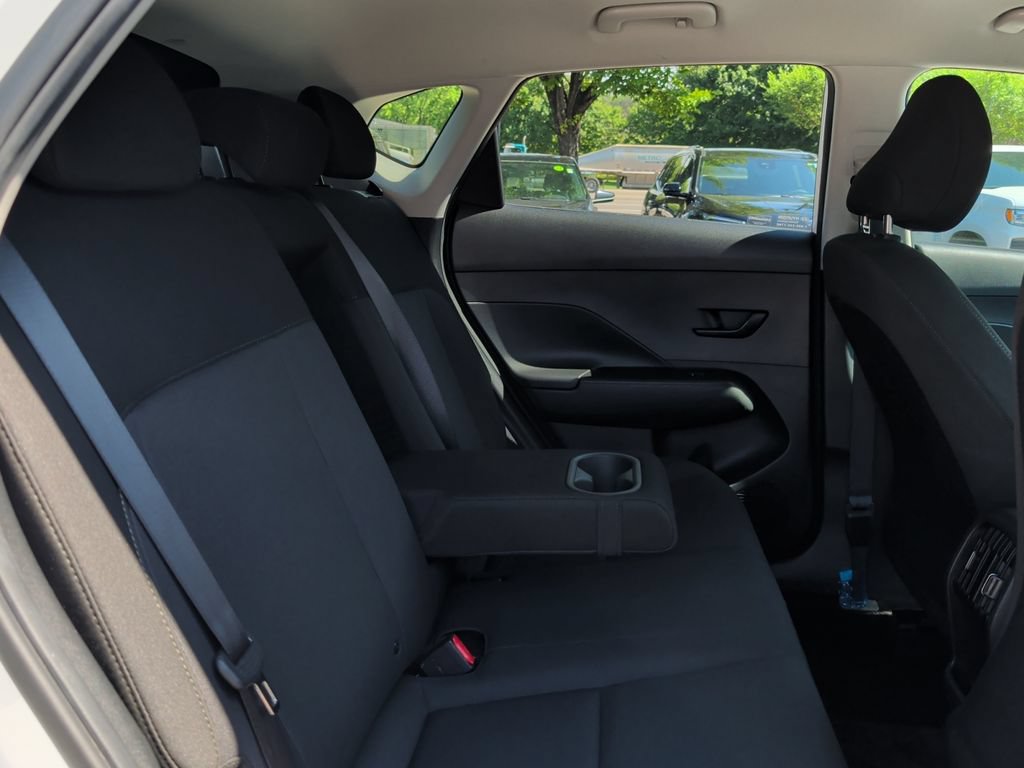 Used 2024 Hyundai Kona SEL FWD image 35