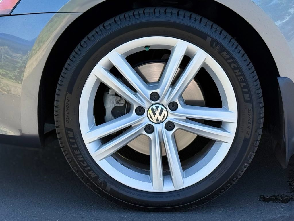 Used 2014 Volkswagen Passat TDI SE FWD image 9