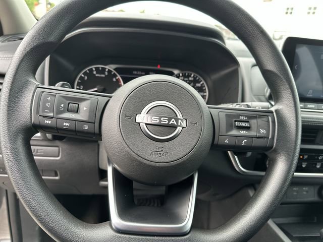 Used 2024 Nissan Rogue S AWD/4WD image 13