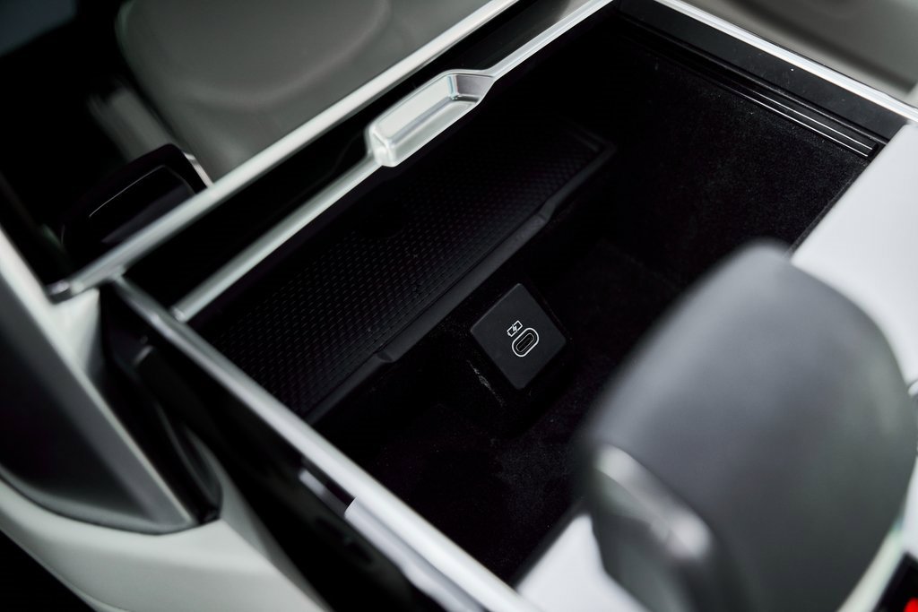 Used 2024 Land Rover Range Rover Long Wheelbase SE image 77