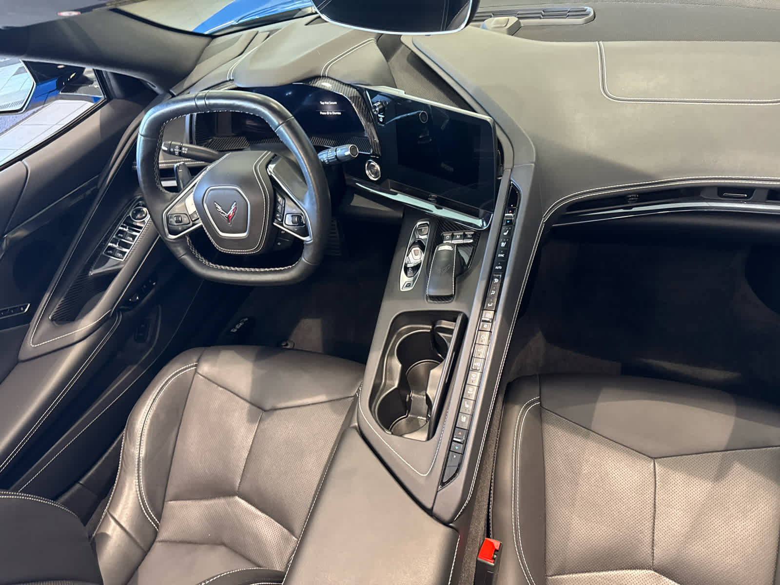 Used 2025 Chevrolet Corvette Stingray Preferred Conv w/ Z51 Performance Package RWD image 21