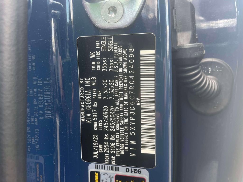 Used 2024 Kia Telluride EX image 19