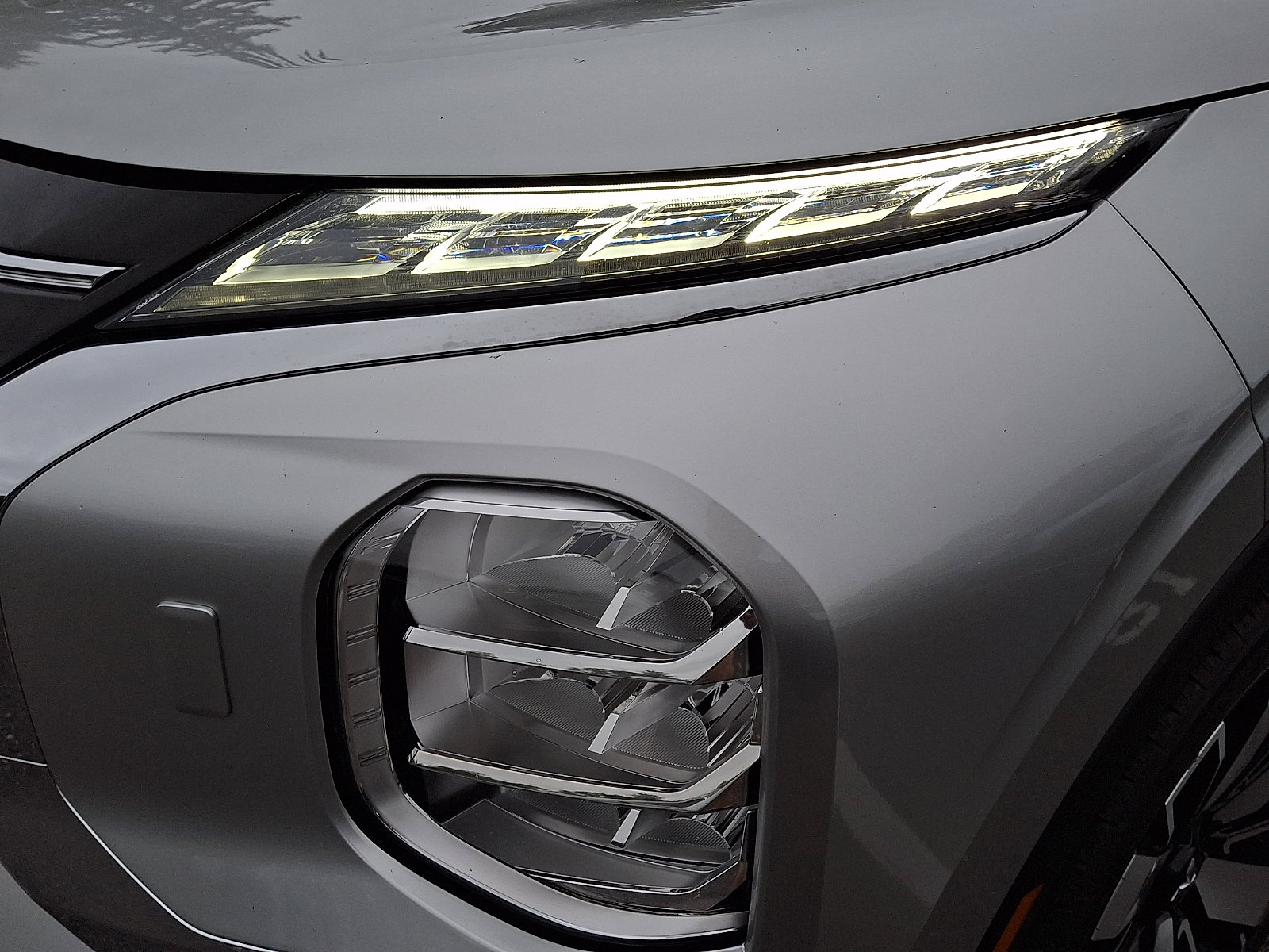 Used 2025 Mitsubishi Outlander SEL AWD/4WD image 9