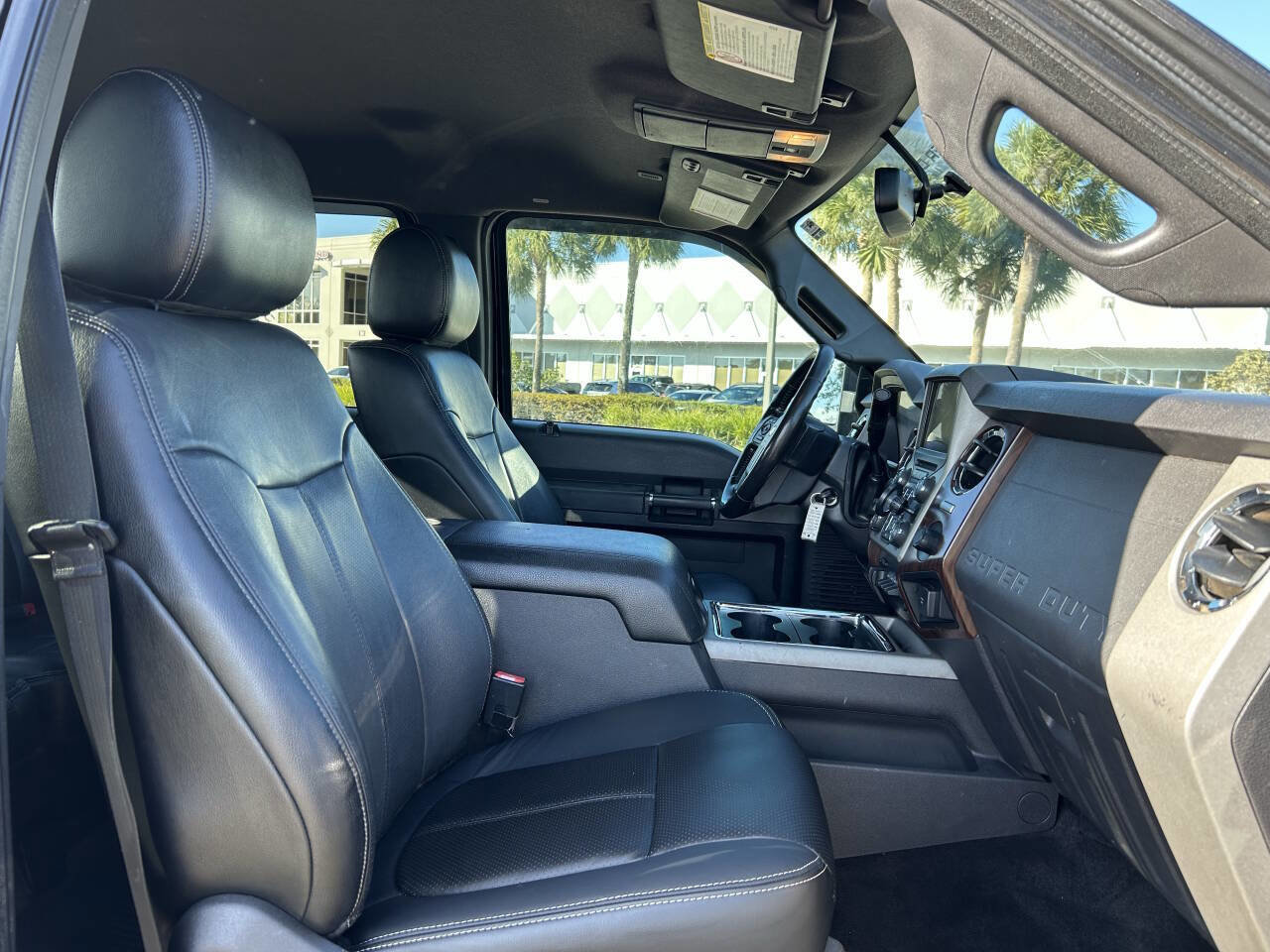 Used 2016 Ford F250 Lariat w/ Lariat Interior Package image 25