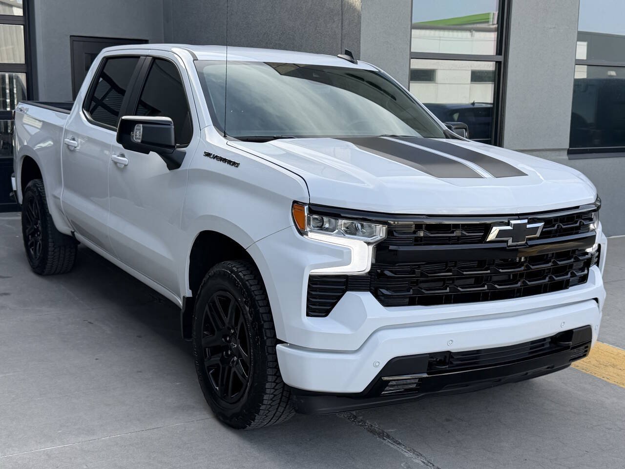 Used 2024 Chevrolet Silverado 1500 RST w/ Rally Edition AWD/4WD image 7