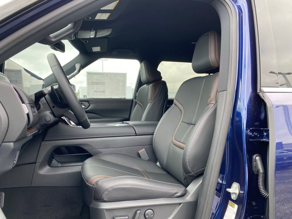 New 2025 Nissan Armada SL w/ Captain's Chari Seat Package image 11