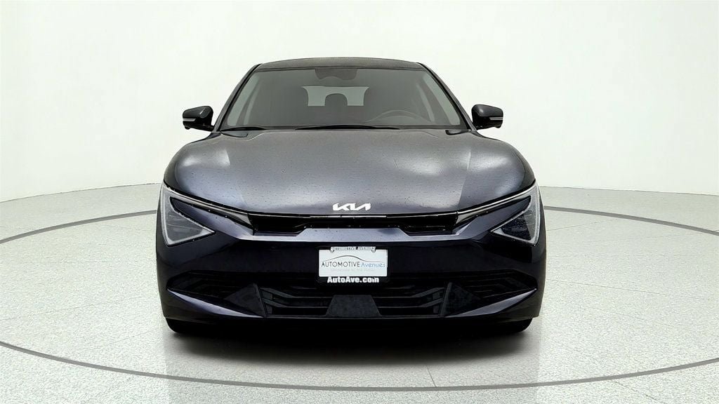 Used 2025 Kia EV6 2WD image 2