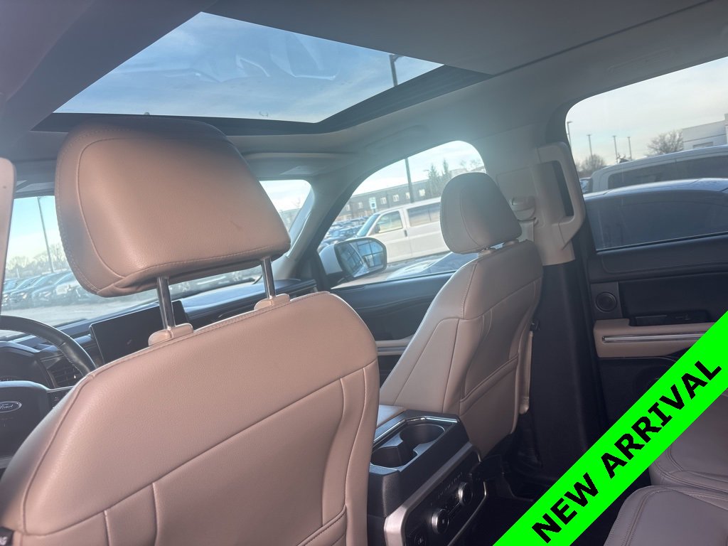 Used 2024 Ford Expedition Max Limited image 10