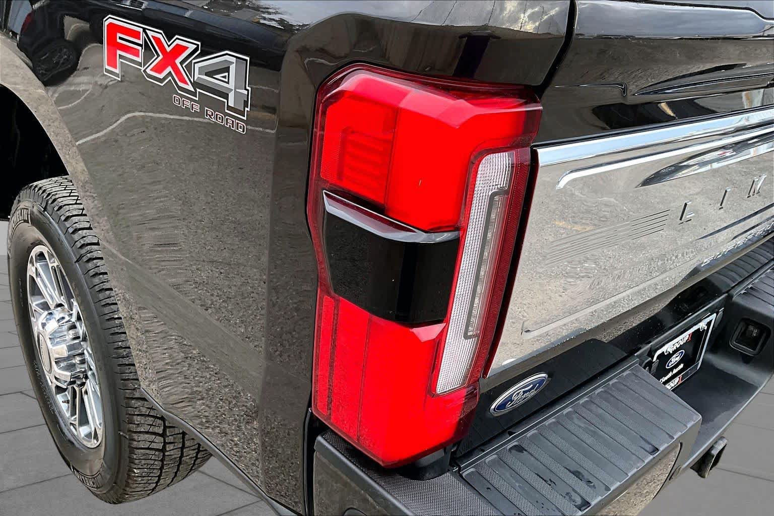 Used 2024 Ford F350 Limited w/ FX4 Off-Road Package AWD/4WD image 30