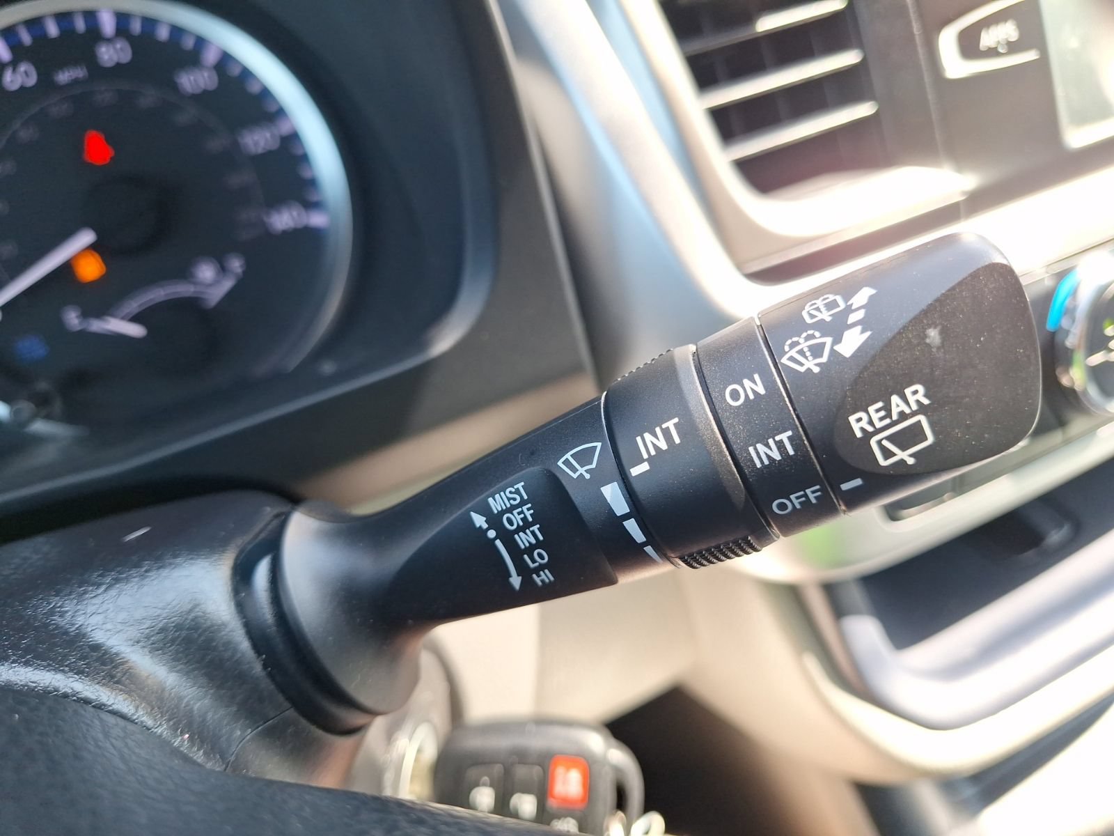 Used 2019 Toyota Highlander Plus FWD image 23