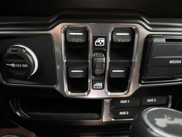 Used 2021 Jeep Wrangler Unlimited Sahara image 16