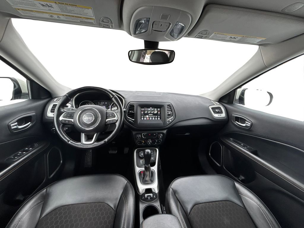 Used 2020 Jeep Compass Latitude w/ Cold Weather Group image 17