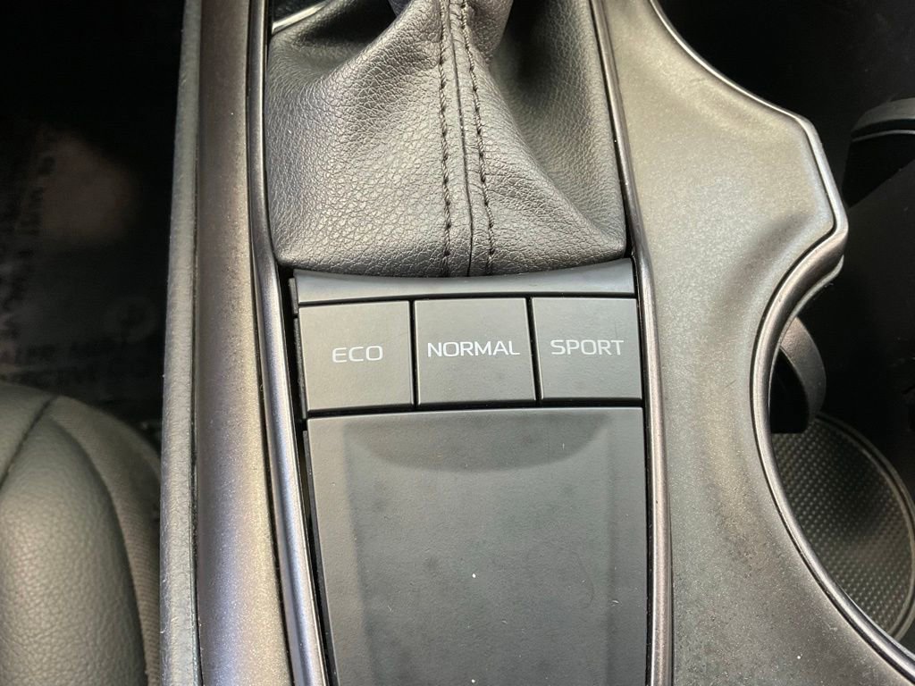 Certified 2024 Toyota Camry SE FWD image 16