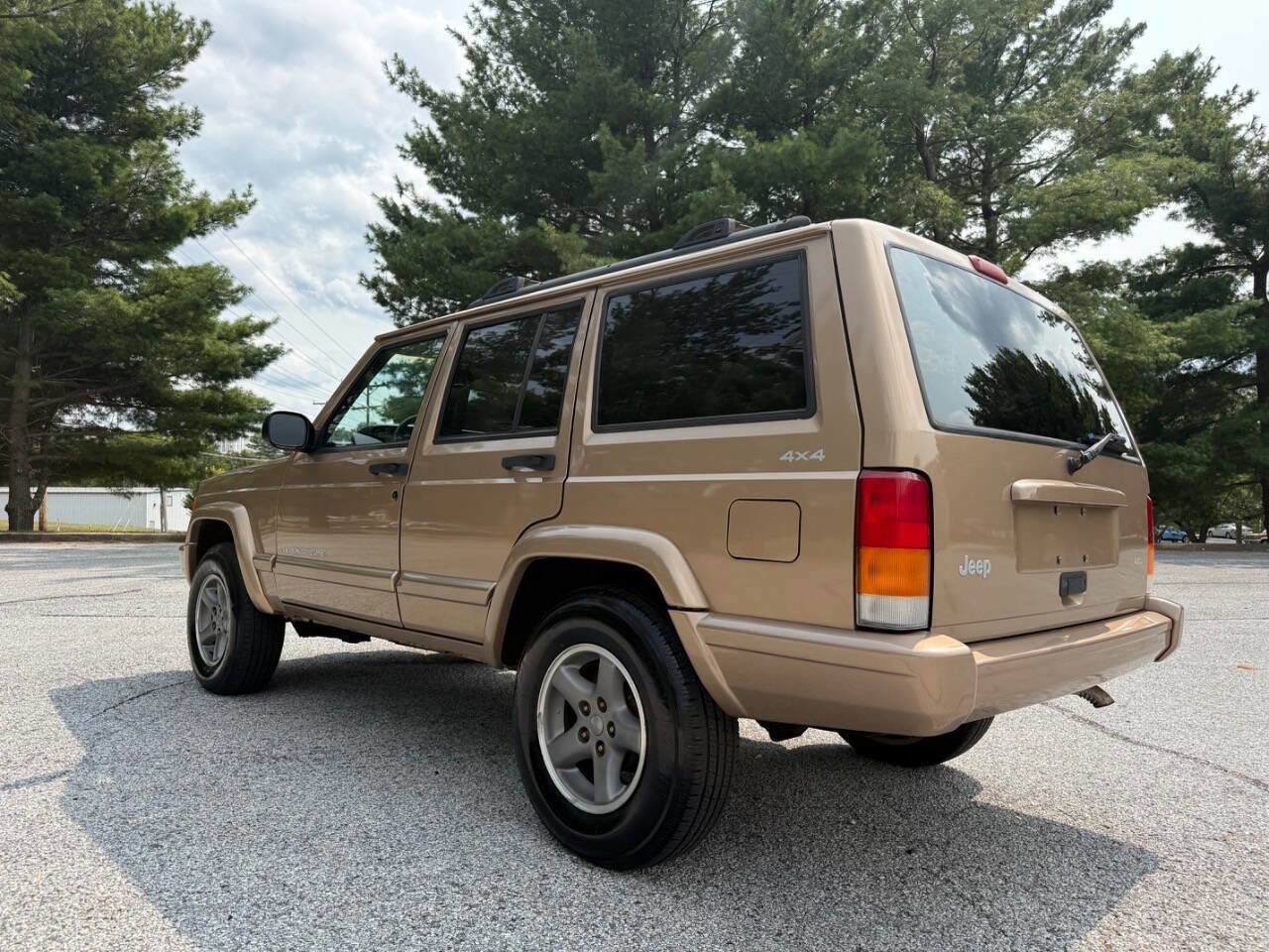 Used 1999 Jeep Cherokee Classic image 23