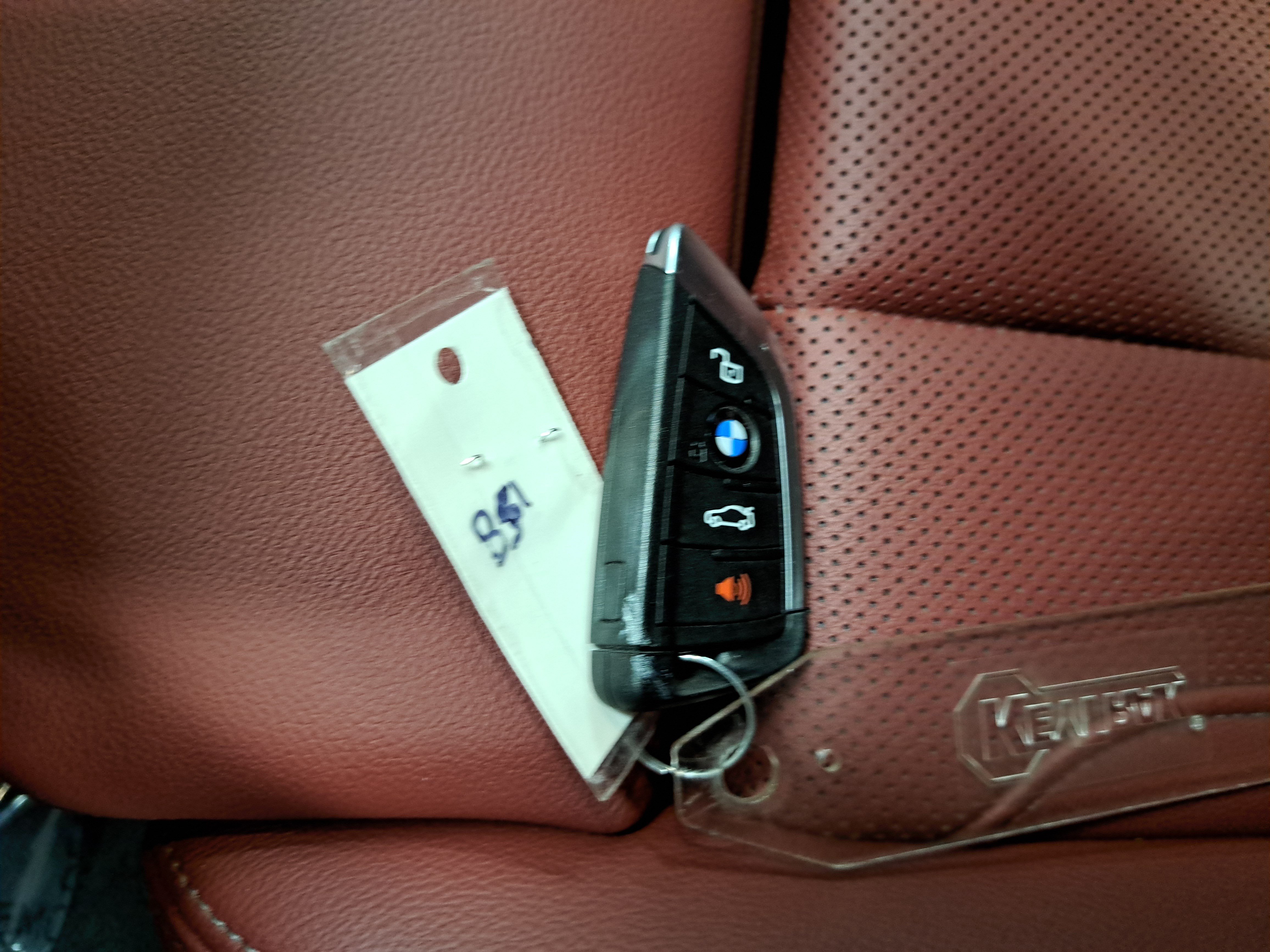 Certified 2024 BMW 330i xDrive Sedan w/ Convenience Package AWD/4WD image 37