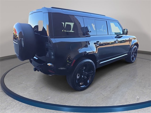 New 2026 Land Rover Defender 110 X-Dynamic SE image 5