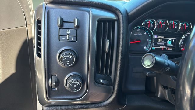Used 2018 Chevrolet Silverado 1500 LT w/ All Star Edition image 20
