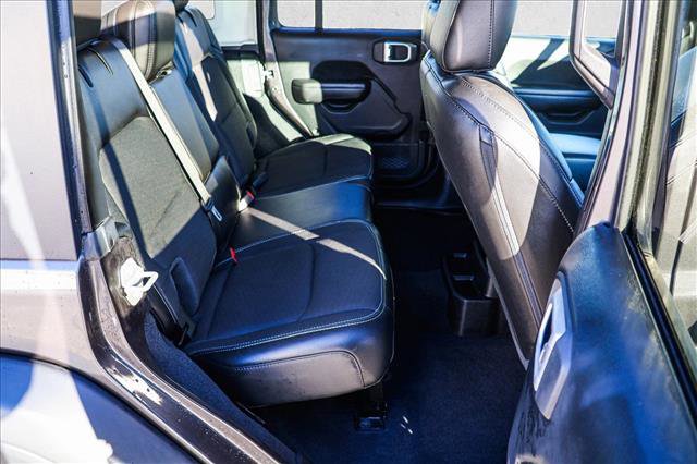 Used 2020 Jeep Wrangler Unlimited Sport image 23