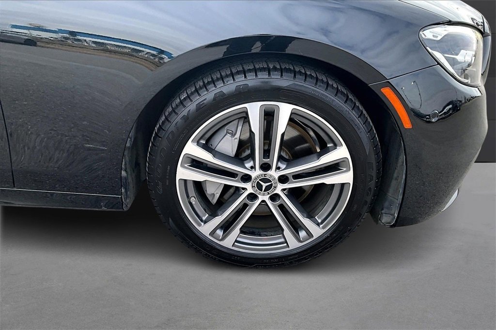 Used 2021 Mercedes-Benz E 350 4MATIC Sedan image 6
