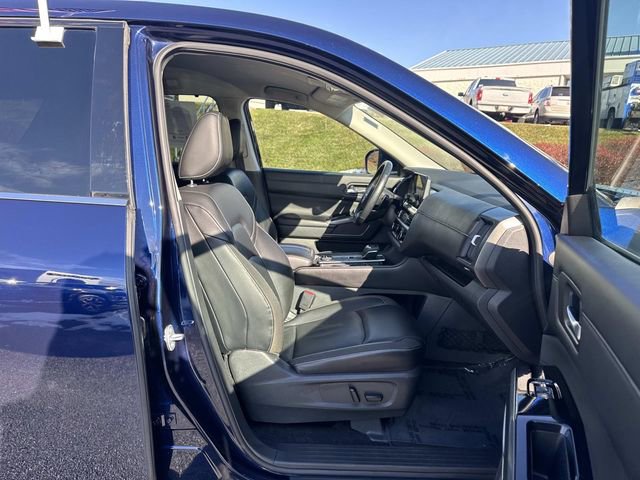 Used 2022 Nissan Pathfinder SL w/ Cargo Package image 11