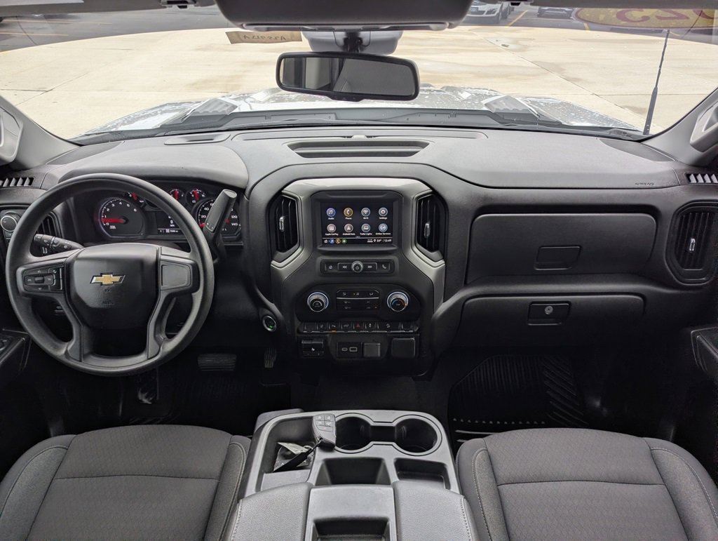 Used 2025 Chevrolet Silverado 2500 Custom w/ Custom Value Package image 31